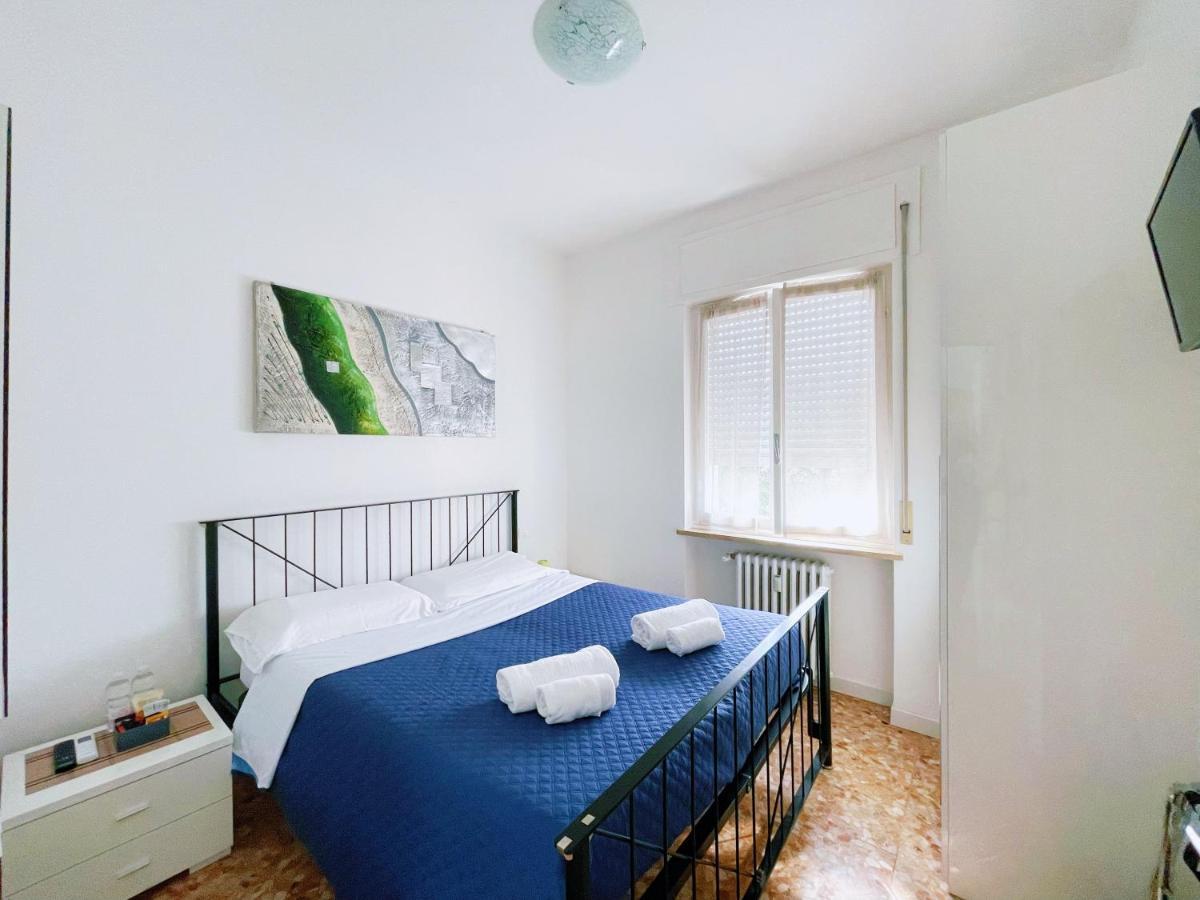 Confortini Rooms Sunday เวโรนา ภายนอก รูปภาพ