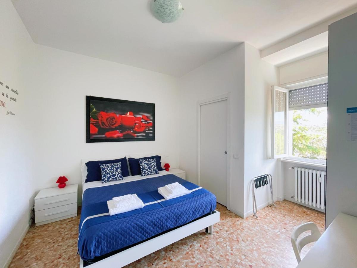 Confortini Rooms Sunday เวโรนา ภายนอก รูปภาพ