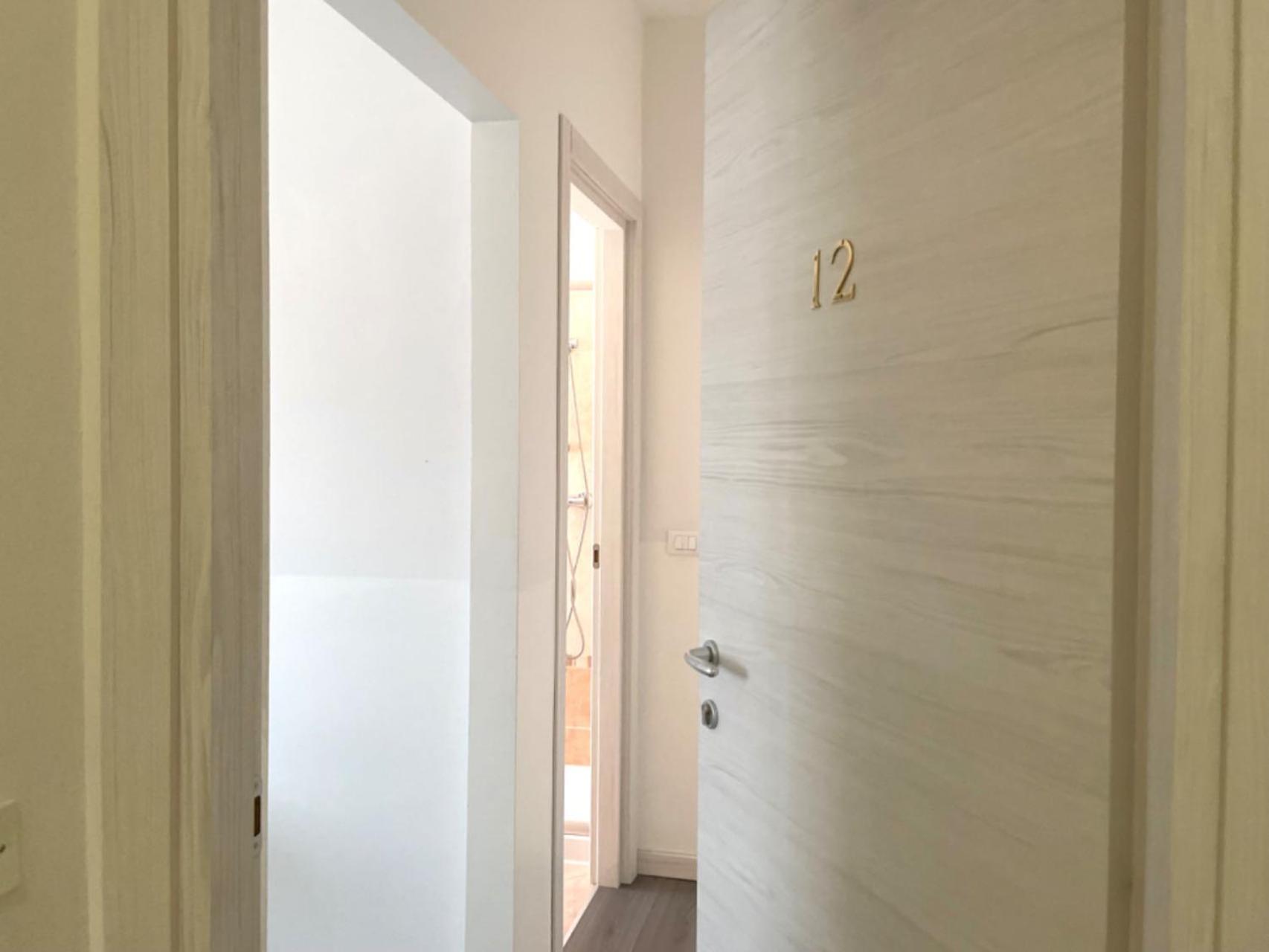 Confortini Rooms Sunday เวโรนา ภายนอก รูปภาพ